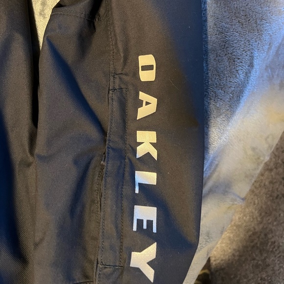 Oakley Marshall 10K Bzi Jacket Ski/Snowboard Size Large in Black - Picture 3 of 6